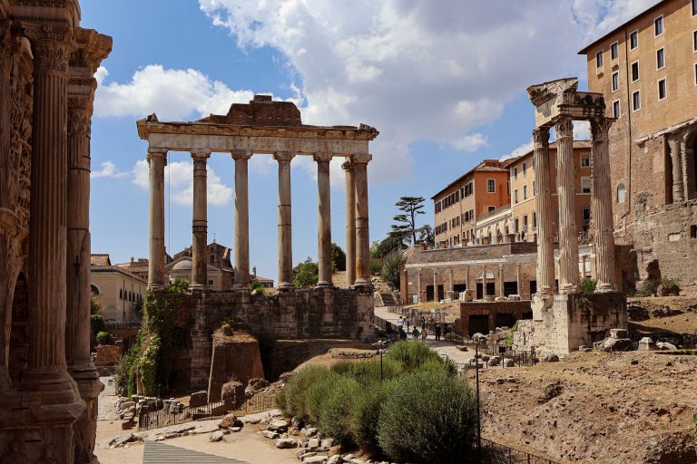 Pourquoi les constructions romaines tiennent-elles depuis 2000 ans ?