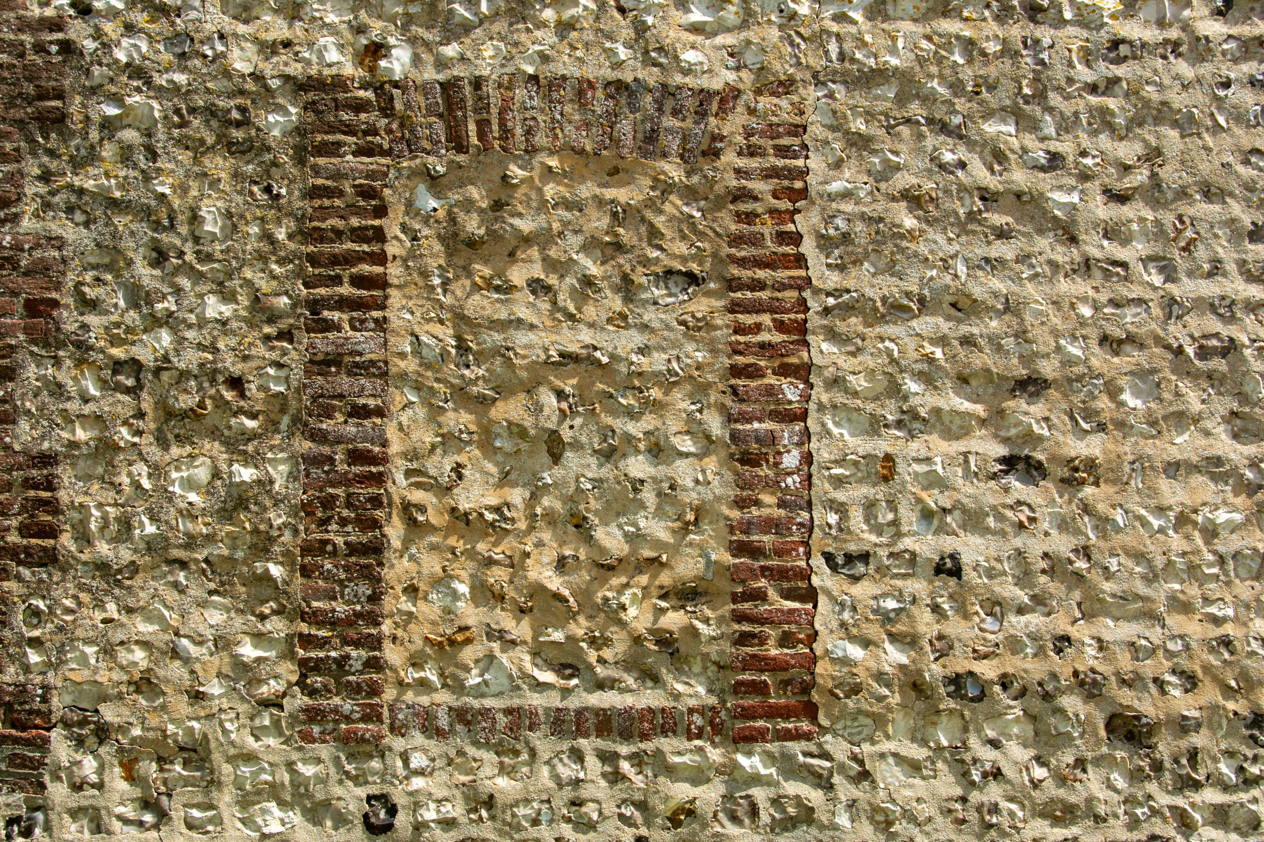 Muret pierre brique texturé design architectural ancien